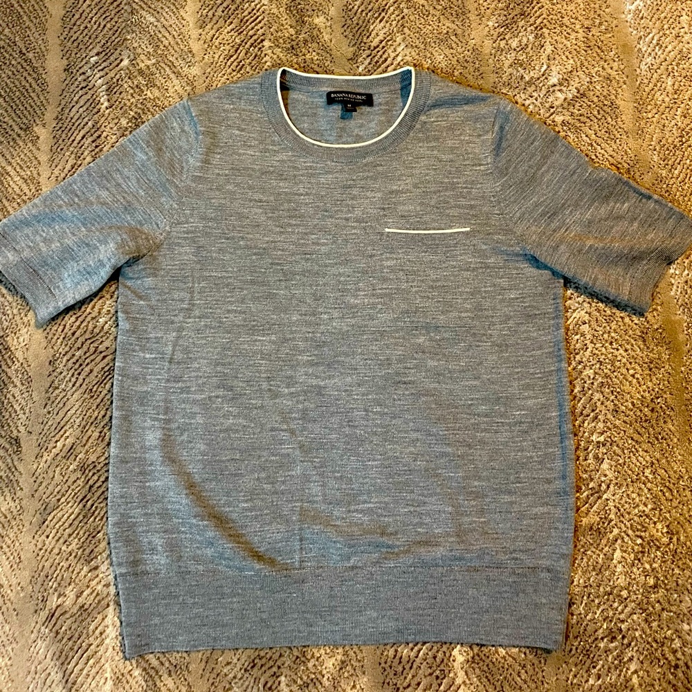 Banana Republic short sleeve knit sweater